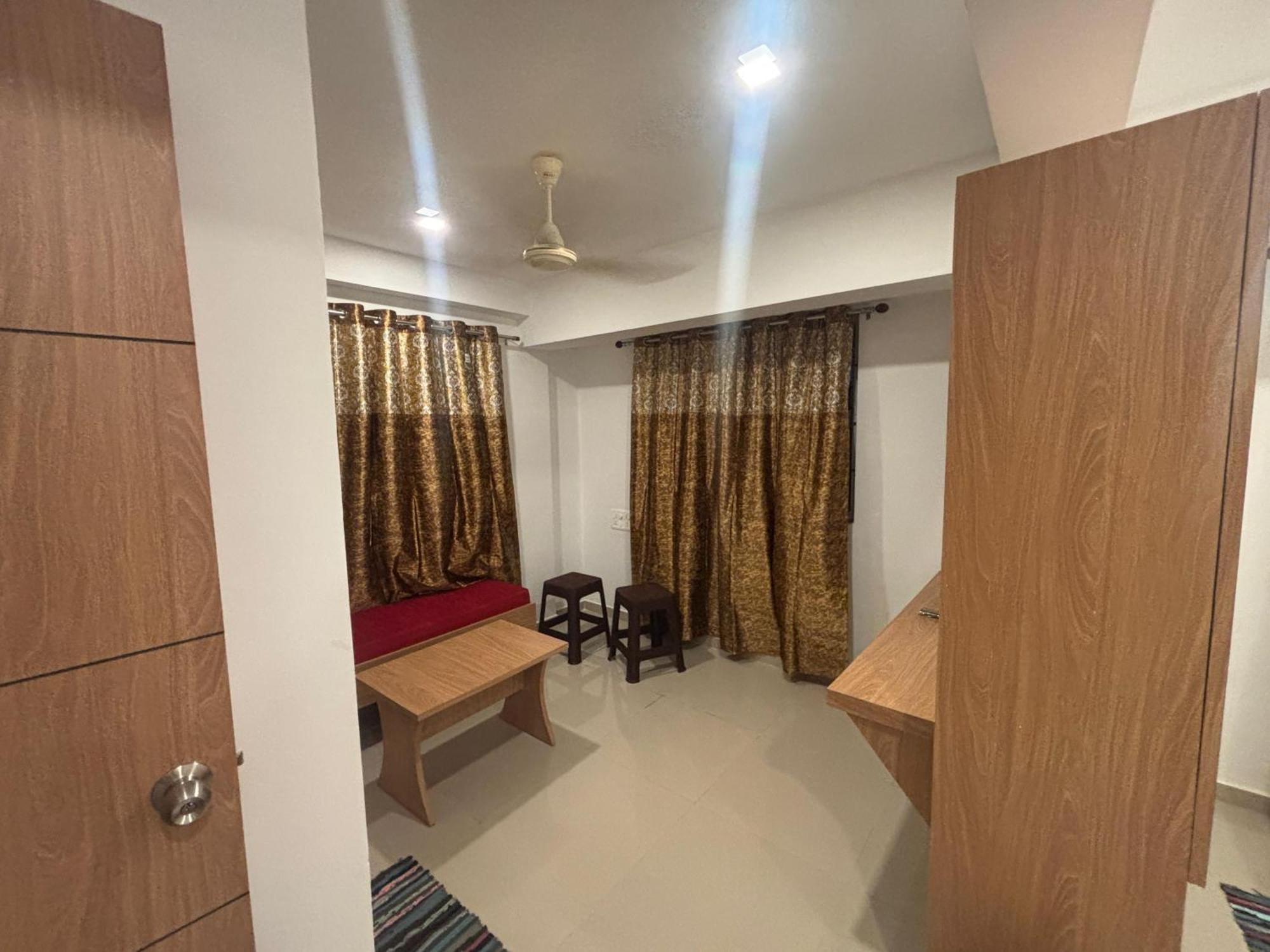 Classic Comfort Lodge Mangalore Buitenkant foto